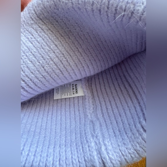 NWT GANNI knit beanie in pastel/lavender - Picture 2 of 3